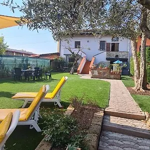 Garda Family House 2*, Desenzano del Garda Italia