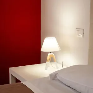Guesthouse127 , Verona Italia